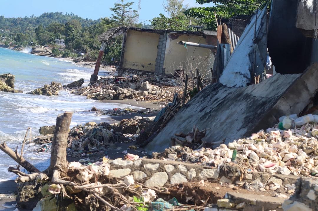 Coastal erosion and sea damage in Dame Marie (photo 23)