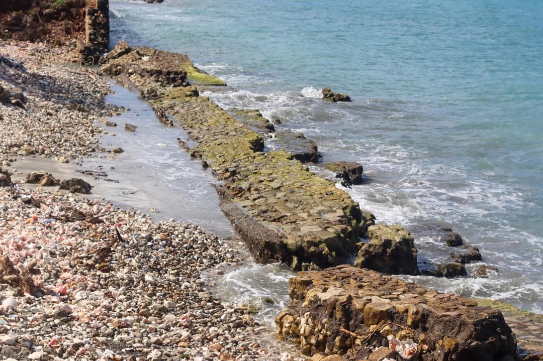 Coastal erosion and sea damage in Dame Marie (photo 38)